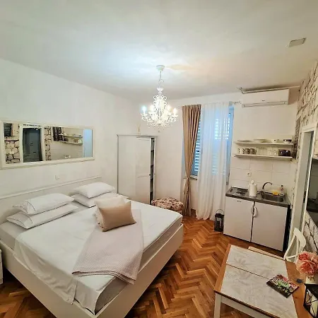 Apartment Ani