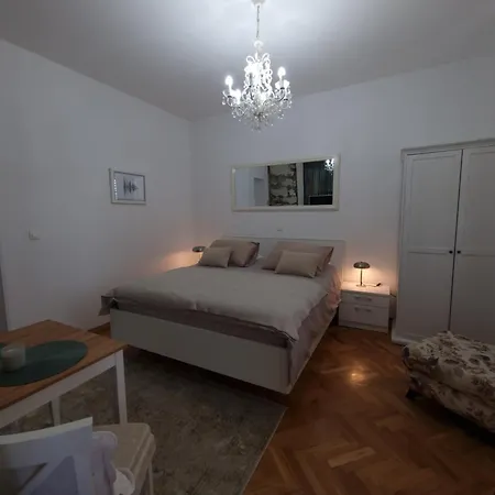 Ani Apartment