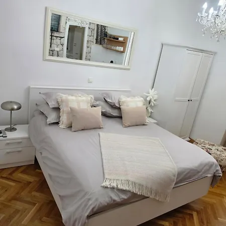 Apartment Ani *